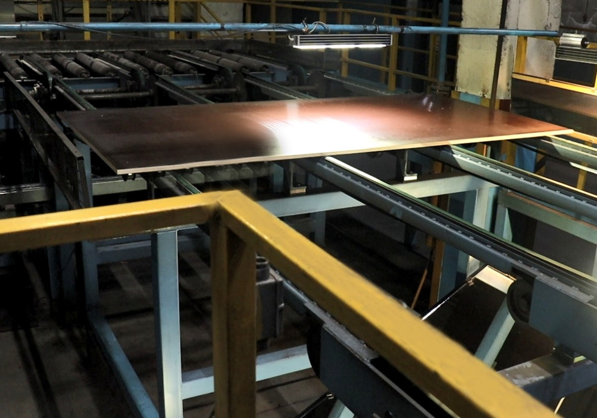 &laquo;СВЕЗА Уральский&raquo; улучшит качество ламинированной фанеры