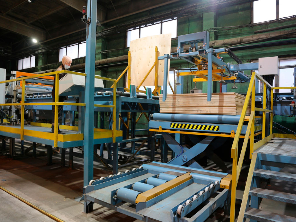 Новый дефектоскоп ввели в эксплуатацию на Череповецком ФМК